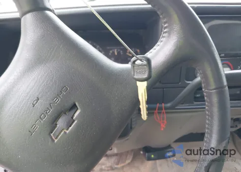 2000 Chevrolet C3500 z USA, uszkodzony, nr VIN 1GCHC33J0YF430247